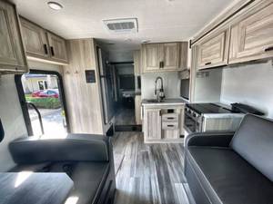 Wholesale AL COVE MOTORHOME RV CAMPER Family Forest River Forester 3251DSLE <b>White</b> Euro 5 4-6 Person AC/DC Motorhome 2.35m 11000k - Product Image 2