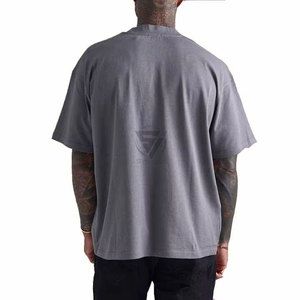 เสื้อยืดกีฬาผู้ชายขายส่ง แบบไร้ตะเข็บ แห้งเร็ว คอกลม สีพื้น สำหรับวิ่งและออกกำลังกาย แขนสั้น - Product Image 2