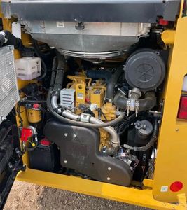 Minicargadora sobre orugas usada CAT 246D original de alta calidad Minicargadora sobre orugas a la venta - Product Image 2