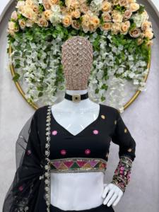 Lehengha Choli traditionnel en tissu fausse georgette avec fil et séquence Tailles de travail jusqu'à 44 pour les fêtes - Product Image 2