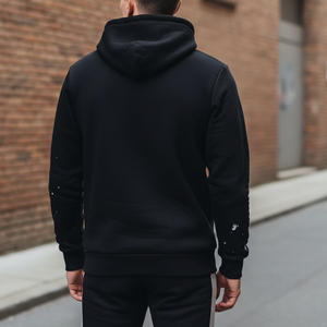 Sudadera con capucha negra para hombre con estampado de letras blancas y diseño de salpicaduras, corte regular informal para otoño - Product Image 6