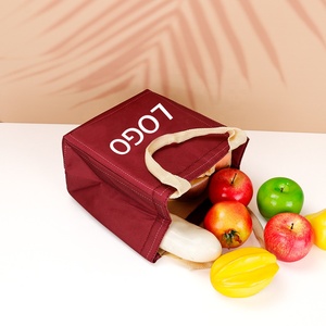 Sac isotherme de plage de luxe en tissu isolant en corde tressée de nylon recyclé, avec isolation pour boissons et aliments - Product Image 5