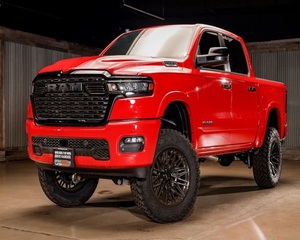 2025 R A M 1500 Big Horn Crew Cab 4WD Caja de cambios automática Cámara trasera Motor inteligente 8L Portaequipajes de aleación de aluminio - Product Image 1