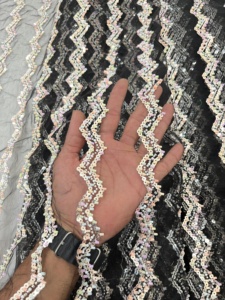 ผ้าตาข่ายปักเลื่อมคุณภาพสูง ลายดอกไม้ สำหรับชุดปาร์ตี้ ชุดส่าหรี ชุดเดรส และชุดราตรี มีให้เลือกหลายสี - Product Image 2