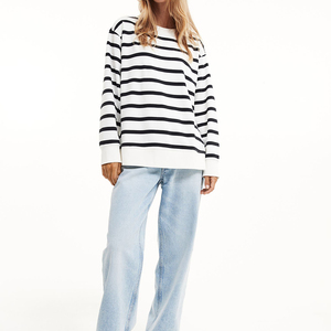 Logo personnalisé université sweat-shirt ras du cou oversize col rond femmes impression 3d sweats en relief 100% coton - Product Image 2