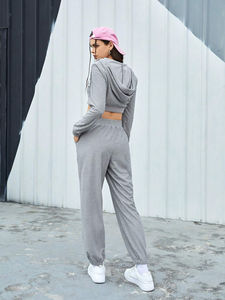 Top corto de gran tamaño para mujer, Sudadera con capucha, Jersey informal, patrón estampado, hombro caído, diseño deportivo bordado para invierno - Product Image 2