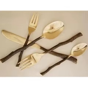 Juego de Cubiertos de Metal Chapado en Oro de Diseño Artesanal, Vajilla Personalizada para Fiestas - Product Image 4
