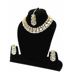 Conjunto de gargantilla con cuentas de crema Kundan para bodas - Product Image 2