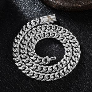 Chaîne à maillons cubains en argent sterling 925 plaqué or 14 carats 10mm avec lettres anglaises anciennes Bijoux en moissanite pour hommes - Product Image 4