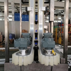 PET Şişe Taşıma Hattı için Özelleştirilmiş Tutucu Esnek Üst Zincirli Konveyör - Product Image 4