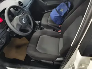 Prêt à être expédié : Volkswagen Jetta d'occasion, modèle 2015, édition Value, 1.6L, boîte manuelle, finition Fashion, berline essence à vendre - Product Image 6