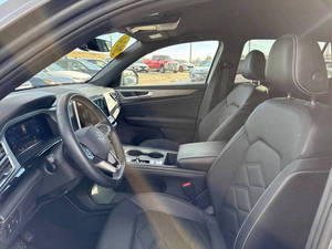 Volkswagen Atlas Cross Sport SE 4Motion 2024 Usado en Excelentes Condiciones - Product Image 3
