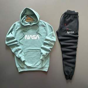 Conjunto de Sudadera con Capucha y Pantalones Deportivos de Punto de Poliéster/Algodón Sólido Personalizado OEM, de Alta Calidad, Ecológico, Estilo Vintage Desgastado - Product Image 5