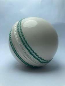 Pelotas de Cricket Sintéticas CP Poly Tuff para Entrenamiento, Pelota de Cricket Suave para Interiores y Exteriores, Fabricada en Pakistán, Envío Gratis - Product Image 4