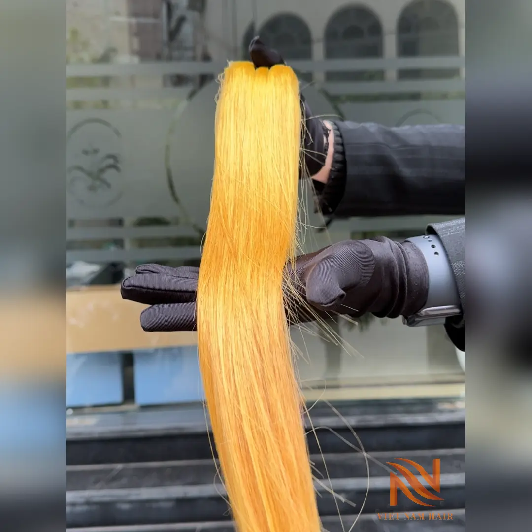 Altın sarı atkı uzun dayanıklı doğal insan saçı 100% gerçek saç manikür hizalanmış dokuma toptan postişler