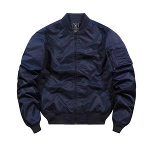 2024 hommes hiver classique design personnalisé haute qualité bombe veste/blanc nylon imperméable prix de gros propre logo veste de rue - Product Image 4