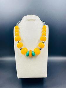 Collier en résine fait main, accessoire de mode très vendu, pour un usage quotidien et un cadeau disponible au meilleur prix - Product Image 3