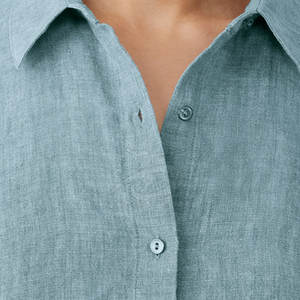 ชุดเซ็ต 2 ชิ้น เสื้อผ้าฝ้ายน้ำหนักเบา สไตล์ลำลอง เป็นมิตรกับสิ่งแวดล้อม สำหรับผู้หญิง ลายเรียบ ตกแต่งกระดุม เสื้อแขนสั้น กางเกงขายาวทรงกว้าง เหมาะสำหรับฤดูร้อน - Product Image 4