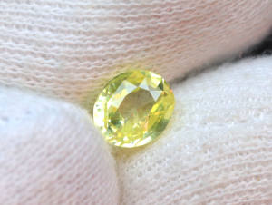 Piedra preciosa de zafiro amarillo cultivada en laboratorio, piedra sintética de forma ovalada de zafiro amarillo facetado para fines de joyería - Product Image 2