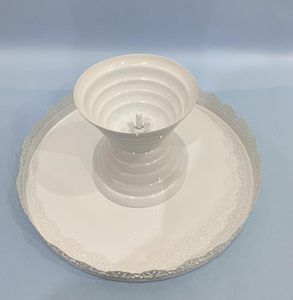 Soporte de pastel de metal revestido de alta resistencia de superficie lisa de estilo moderno con configuración Simple para eventos o fiestas de propósito de decoración - Product Image 3