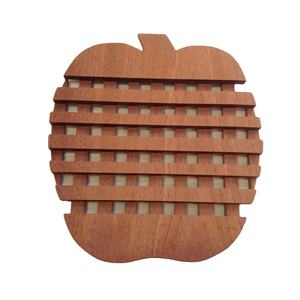 Tapis de dessous de plat en bois d'acacia fait à la main résistant à la chaleur en bois support de pots fournisseur en gros - Product Image 1