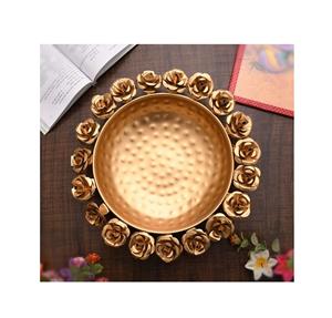 El mejor regalo de Diwali Urli Brass Metal Diya Urli Gold Metal Bowl para Pooja Archana directo del fabricante de Moradabad - Product Image 1
