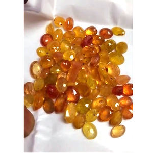 Voir l'offre 78 Pcs Bangkok Jaune Saphir 8mm à 13mm Ovale octogone Facette 208 Cts Iroc Ventes Haute Qualité chauffé Lâche Gemstone - Product Image 2