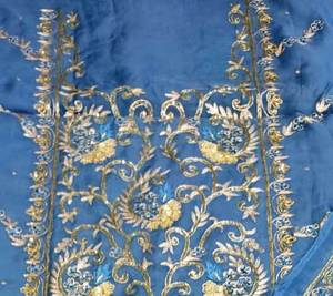 Designer moderne brodé à la main belle coupe traditionnelle indienne mode avant costumes soie non cousue pour la fête - Product Image 2