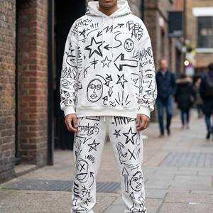 Chándal Holgado Vintage para Hombre con Lavado Ácido, Estampado de Doodle y Graffiti en Blanco y Negro, Algodón Pesado, Forro Polar Sólido con Capucha - Product Image 3