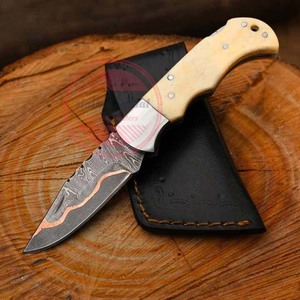 Navaja de bolsillo plegable hecha a mano de acero de Damasco de alta calidad con mango de madera - Product Image 3