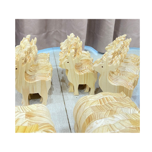 ของเล่นสัตว์ทำจากไม้ที่มีเสน่ห์สำหรับของขวัญอีสเตอร์เรียบง่ายและน่ารื่นรมย์ - Product Image 1