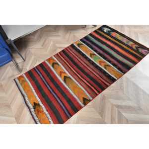 Vintage 2.9x5.7 ft Rug, Accent Turkish Rug, <b>Red</b> Plants & trees <b>Wool</b> Rug - Product Image 4