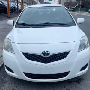 Voiture d'occasion de qualité à prix abordable, Toyota Yaris 2012, conduite à gauche - Product Image 1