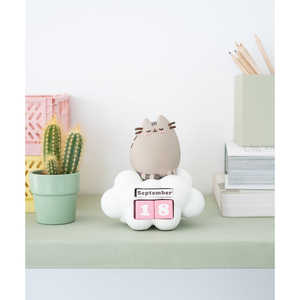 Calendrier de bureau perpétuel 3D Pusheen le chat, en bois et papier, à poser, imprimé Purrfect Love - Product Image 4