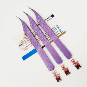 Pince à épiler pour extensions de cils en forme de dauphin, avec poignée en diamant, collection de poupées Bratz de couleur violette - Product Image 2