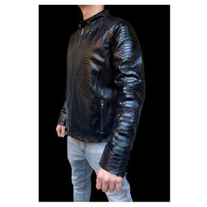 Vente en gros dernier manteau en cuir de vachette véritable de haute qualité, long manteau respirant de style vintage, OEM veste en cuir pour hommes - Product Image 5