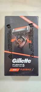 Kit de rasoir à lame de rasage lisse avec 1 poignée et 4 cartouches pour le toilettage des hommes disponible pour l'exportation et la vente en gros - Product Image 3