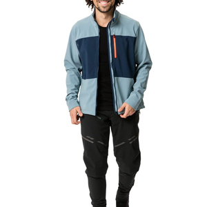 Chaqueta Softshell DE TRABAJO Diseño personalizado Ropa de trabajo de invierno Forro polar Cremallera Chaquetas de concha suave Cómodo personalizado OEM - Product Image 4