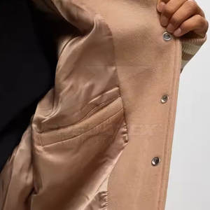 แจ็คเก็ตฤดูหนาวแบบมีตัวอักษรคอตั้งมีโลโก้ด้านหน้าระบายอากาศได้ดี - Product Image 6