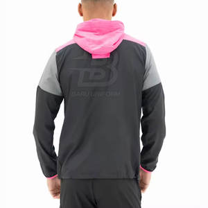 Ensemble coupe-vent élégant pour hommes coupe ajustée Utilisation en extérieur Ensemble coupe-vent pour hommes fabriqué au Pakistan pour la vente en ligne - Product Image 5