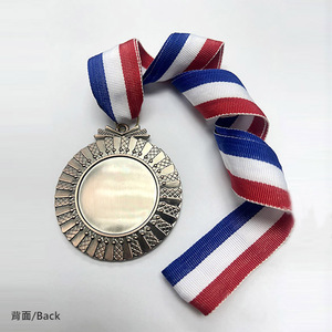 เหรียญรางวัล D003-UV พิมพ์ลายบนแก้วคริสตัลสีเงิน ของแจกในงานแสดงสินค้าและของขวัญต้อนรับ - Product Image 4