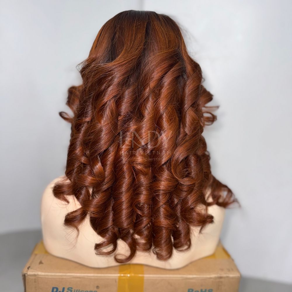 สีน้ำตาล