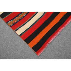 Alfombra Turca Vintage de 2.5x10.8 pies, Alfombra Roja Kilim con Diseño Floral - Product Image 5