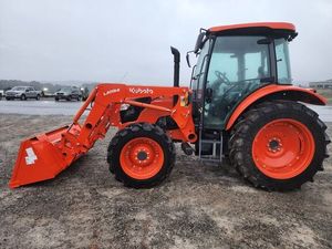 รถแทรกเตอร์ Kubota LA1154 พร้อมที่ตักด้านหน้า รถแทรกเตอร์อเนกประสงค์สำหรับงานเกษตร ห้องโดยสารแบบปิด เครื่องจักรกลการเกษตร รถแทรกเตอร์ Kubota สำหรับขาย - Product Image 2