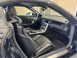 Bonne affaire pour un Mercedes-Benz SLK 350 de 2016 - Product Image 5