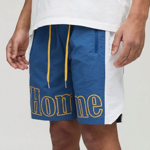 Venta al por mayor cintura elástica de longitud media pantalones cortos de nailon estampados para hombres ajuste relajado último estilo de calle precio de fábrica - Product Image 1