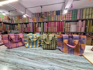 Handloom Woven Recycled Nylon Zipper Portable Large Beach <b>Tote</b> <b>Bag</b> Set Striped <b>Mini</b> Cosmetic Cases Eco-Friendly Water Resistant - Product Image 2