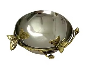 Metal dorado nuevo diseño Ware elegante grande con diseño de hoja de flor estilo de lujo elegante cuencos para servir - Product Image 5