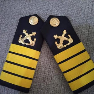 Charreteras de hombro personalizadas hechas a mano con logotipos bordados para clubes de marca uniformes, eventos ceremoniales o uso en equipos - Product Image 2