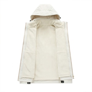 Veste d'extérieur polaire d'hiver imperméable de grande taille avec logo personnalisé de haute qualité pour hommes avec col montant coque en cuir véritable - Product Image 4